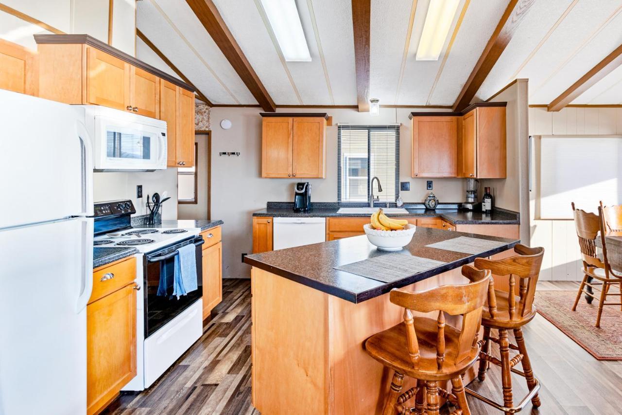 Downtown Harrison Lakefront Getaway Bagian luar foto